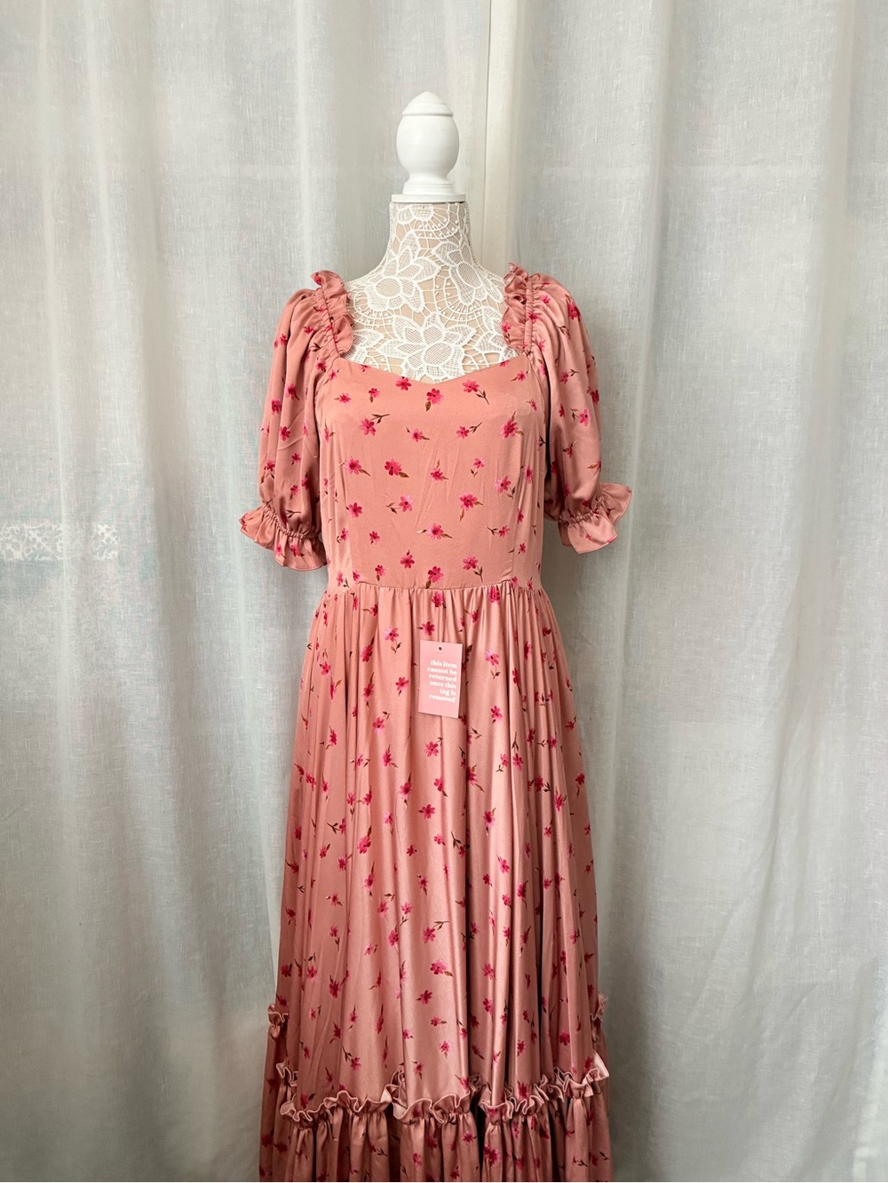 Ivy City Co Wonderland Maxi Dress in Pink Daisy - Picture 8 of 13